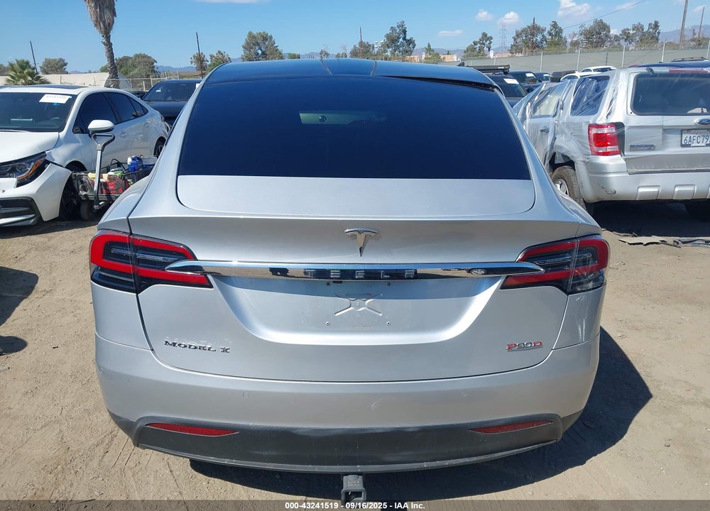 2016 TESLA MODEL X VIN: 5YJXCBE4XGF007823