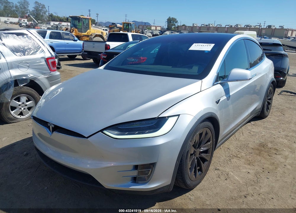 2016 TESLA MODEL X VIN: 5YJXCBE4XGF007823
