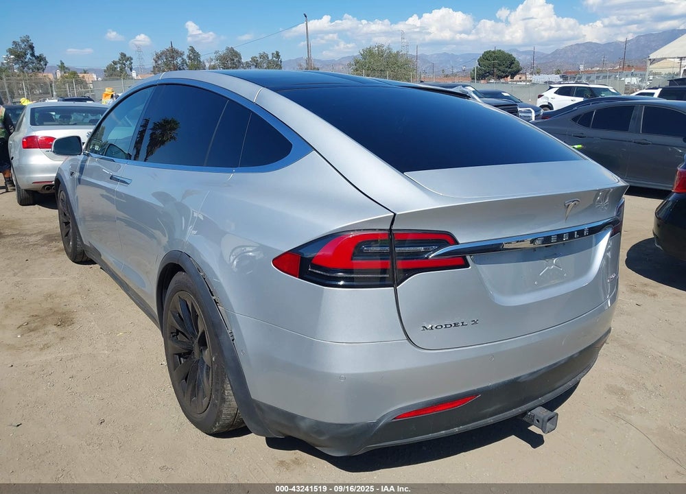 2016 TESLA MODEL X VIN: 5YJXCBE4XGF007823