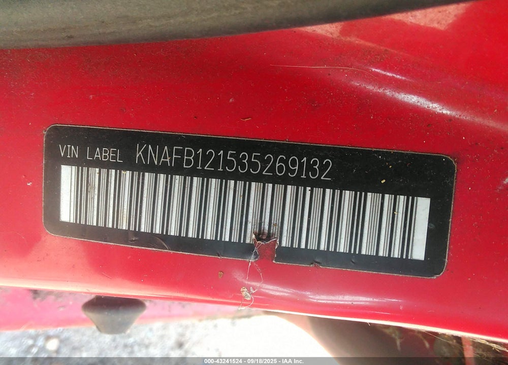 2003 KIA SPECTRA LS VIN: KNAFB121535269132