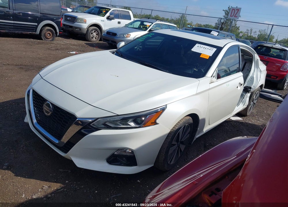 2020 NISSAN ALTIMA SV FWD VIN: 1N4BL4DV1LC153069