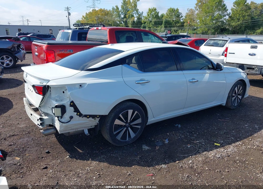 2020 NISSAN ALTIMA SV FWD VIN: 1N4BL4DV1LC153069