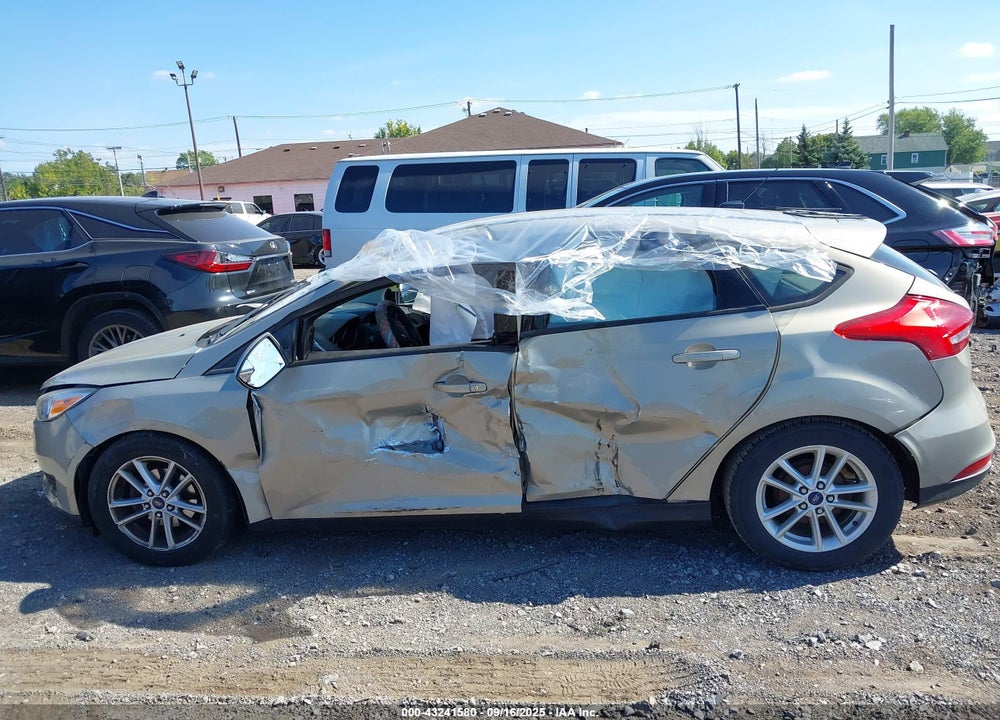 2016 FORD FOCUS VIN: 1FADP3K22GL377294