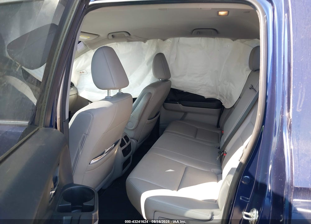 2017 HONDA RIDGELINE VIN: 5FPYK3F62HB001486