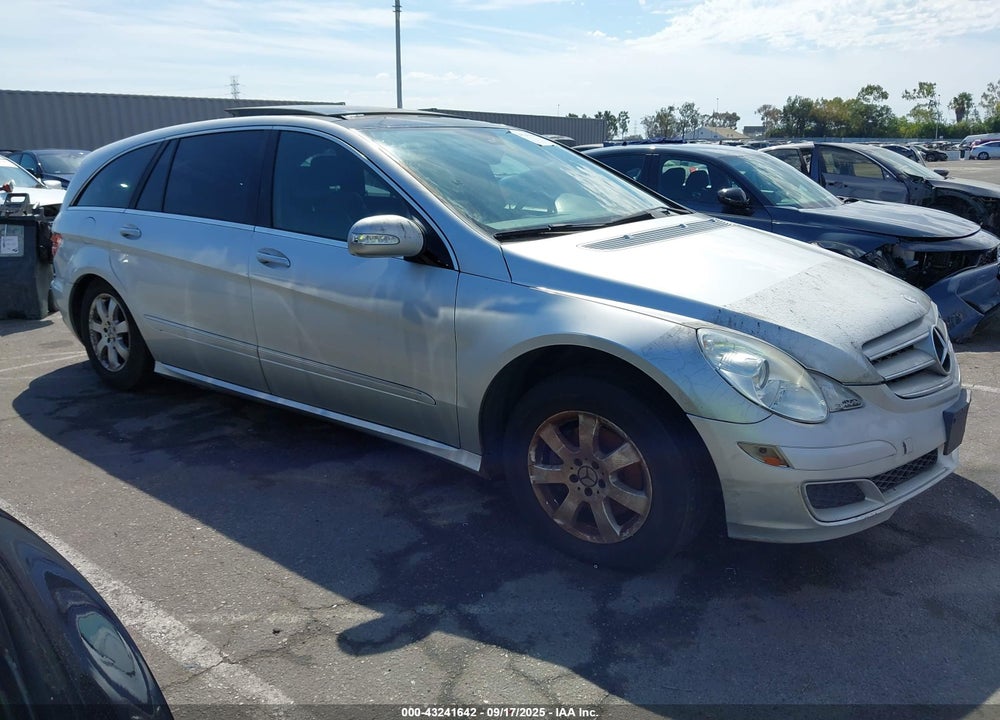 2007 MERCEDES-BENZ R 350 4MATIC VIN: 4JGCB65E17A044863