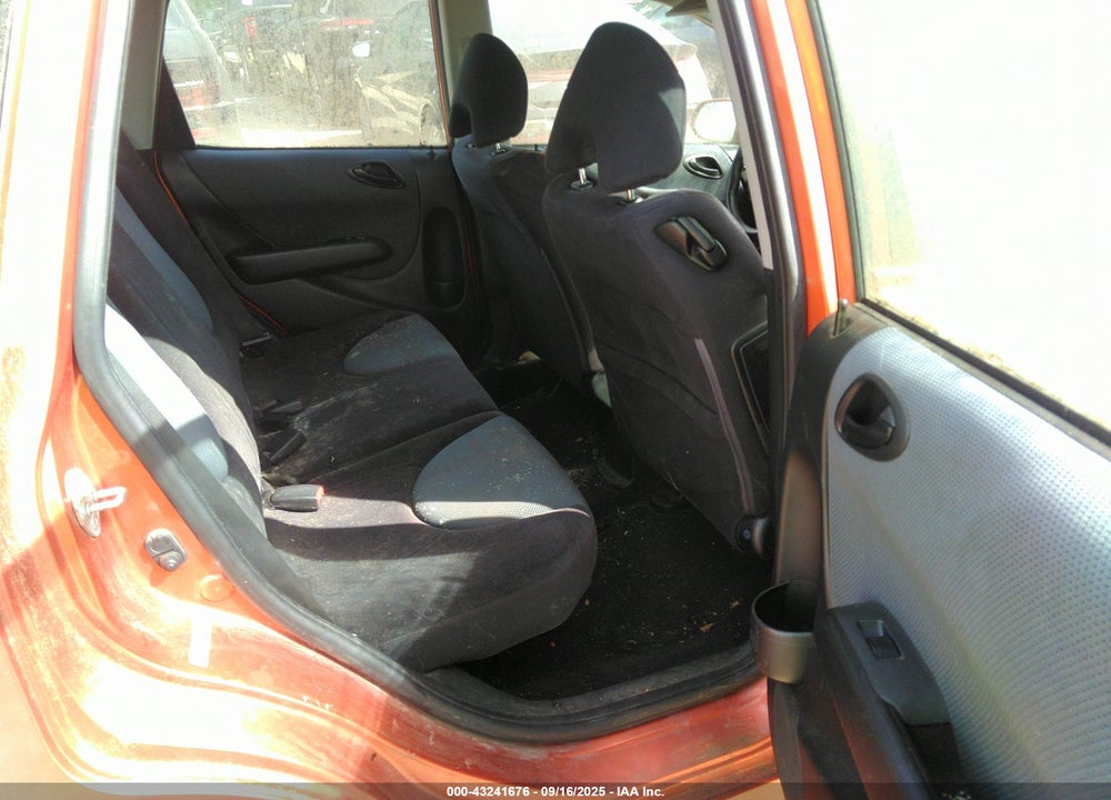 2007 HONDA FIT SPORT VIN: JHMGD38677S022586