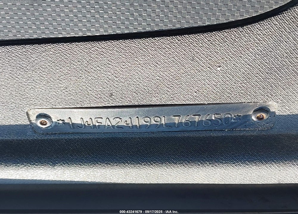 2009 JEEP WRANGLER / VIN: 1J4FA24199L767650