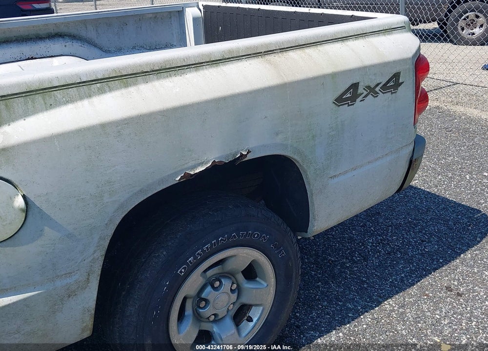 2005 DODGE DAKOTA ST VIN: 1D7HW22K45S332021
