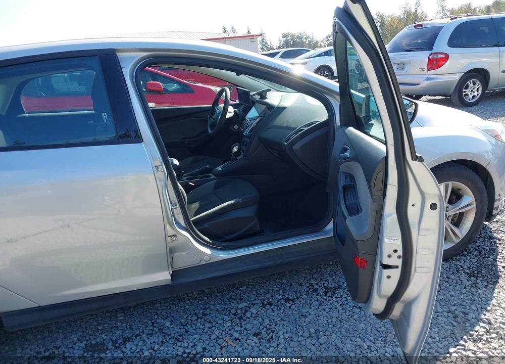 2014 FORD FOCUS VIN: 1FADP3K28EL330655