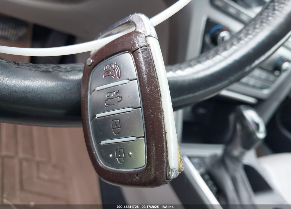 2015 HYUNDAI SONATA VIN: 5NPE34AF2FH061451