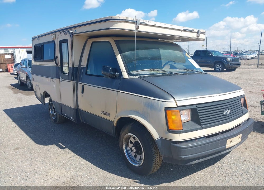 1988 CHEVROLET ASTRO VIN: 1GCDM15ZXJB139481