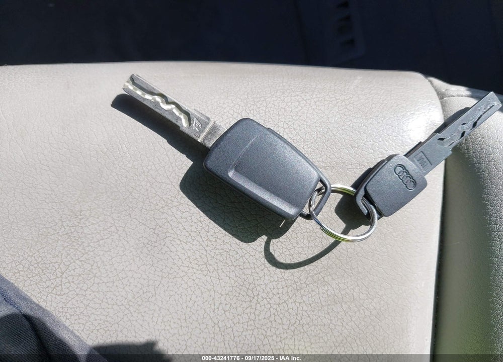 2007 AUDI A4 2.0T VIN: WAUAF78E37A161956