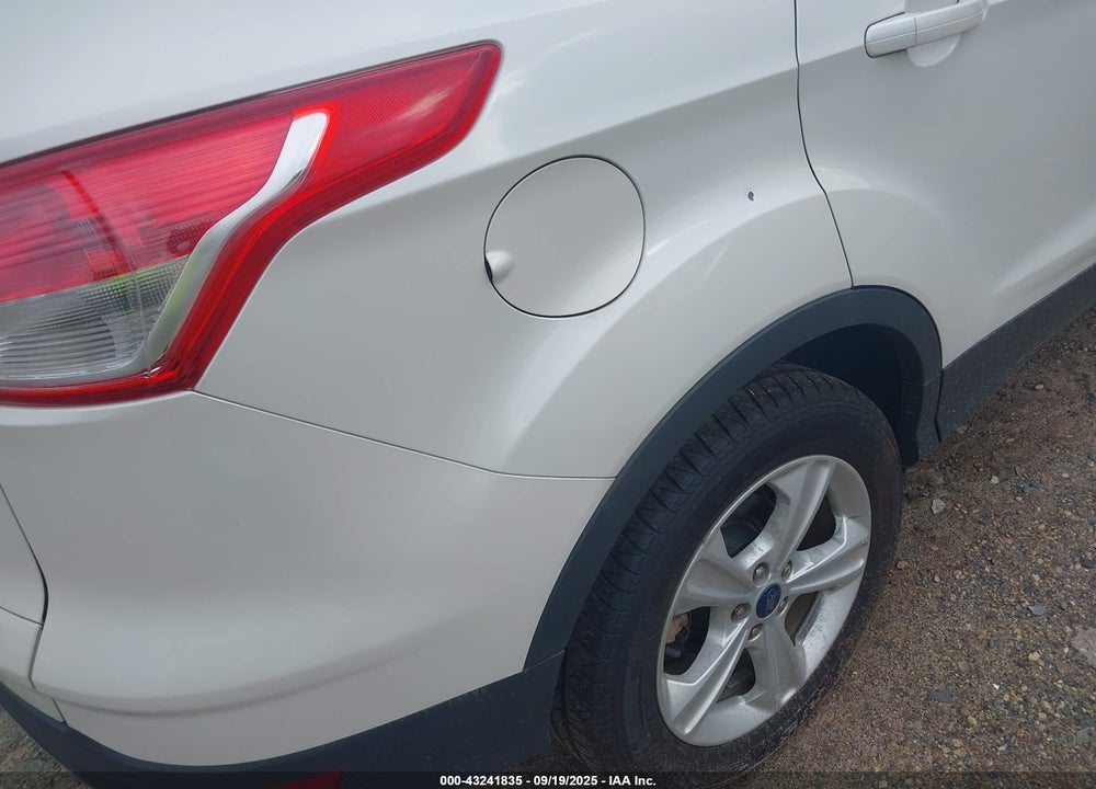2015 FORD ESCAPE VIN: 1FMCU9GX2FUA54535