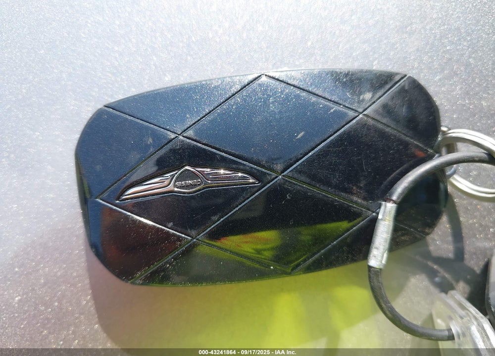 2025 GENESIS G70 VIN: KMTG34SC7SU157512