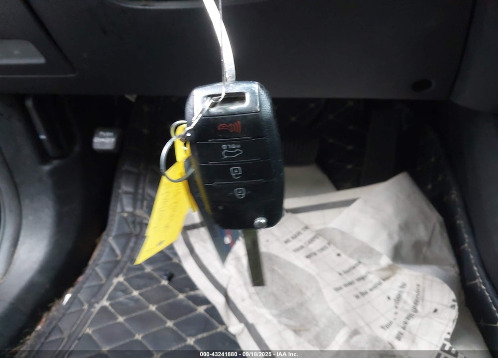 2017 KIA SORENTO VIN: 5XYPGDA59HG320807