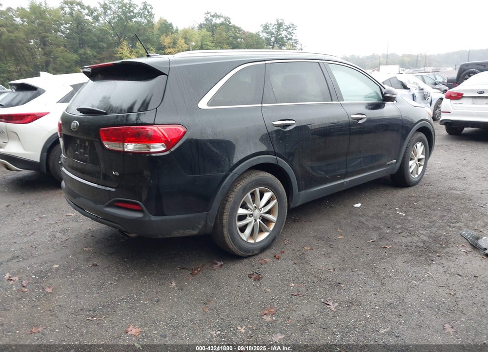 2017 KIA SORENTO VIN: 5XYPGDA59HG320807