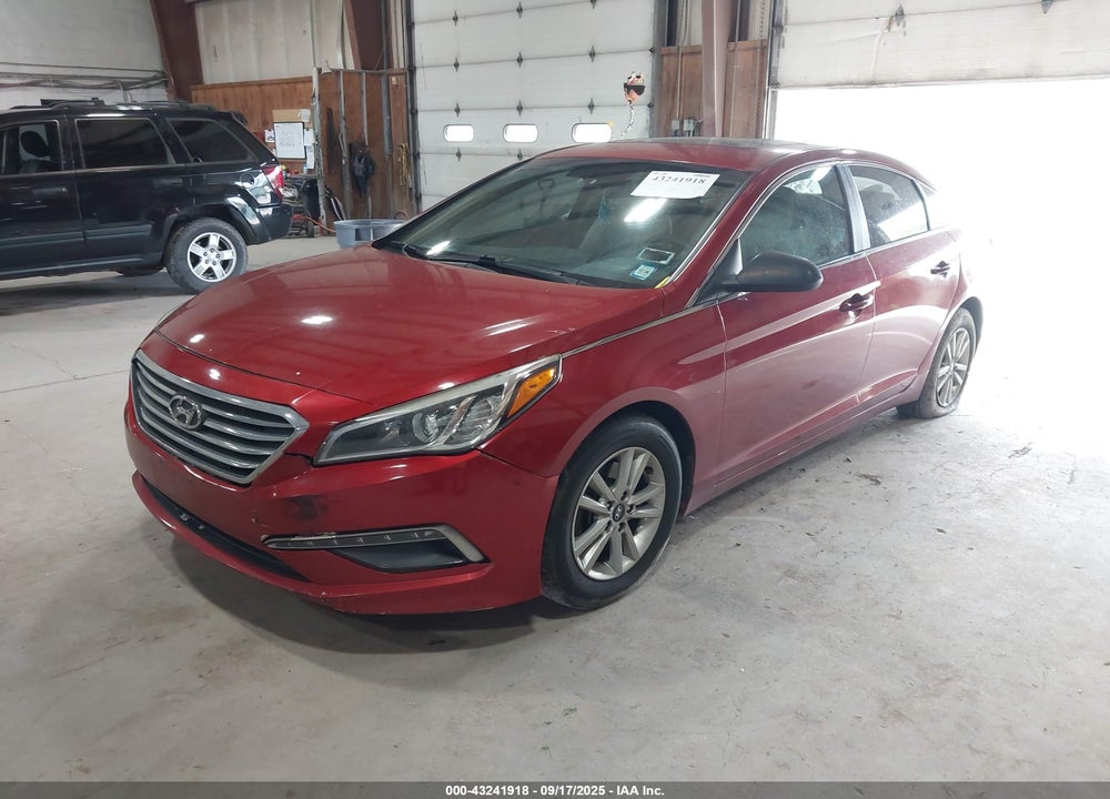 2015 HYUNDAI SONATA SE VIN: 5NPE24AF2FH156143