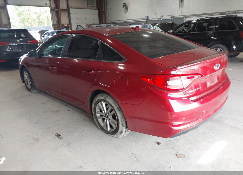 2015 HYUNDAI SONATA SE VIN: 5NPE24AF2FH156143