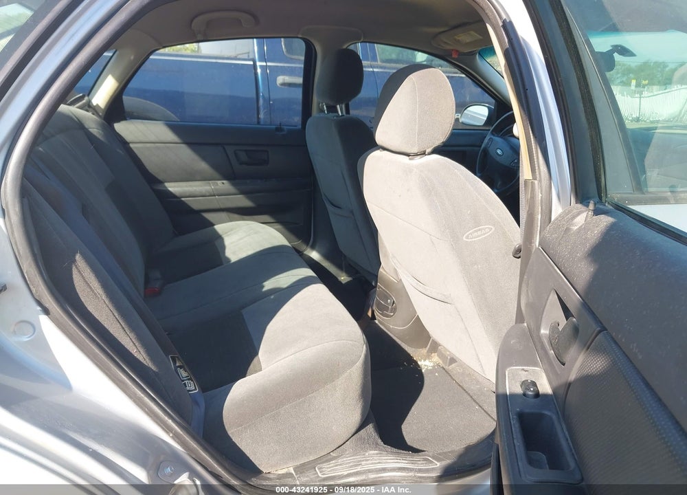 2003 FORD TAURUS SE VIN: 1FAHP53223G228656