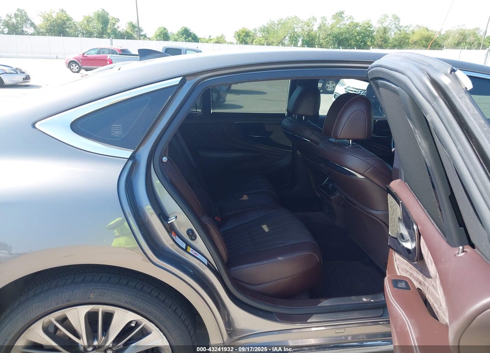 2018 LEXUS LS 500 VIN: JTHB5LFF5J5002062