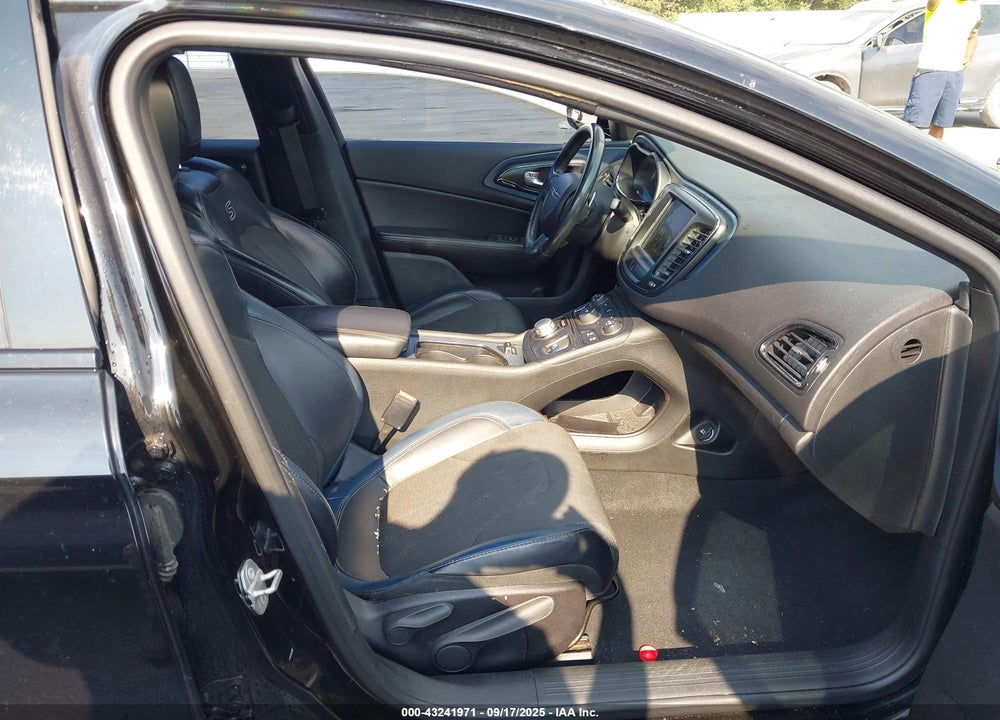 2015 CHRYSLER 200 VIN: 1C3CCCBG0FN706157