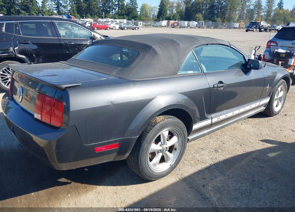 2007 FORD MUSTANG V6 DELUXE/V6 PREMIUM VIN: 1ZVHT84N175302664