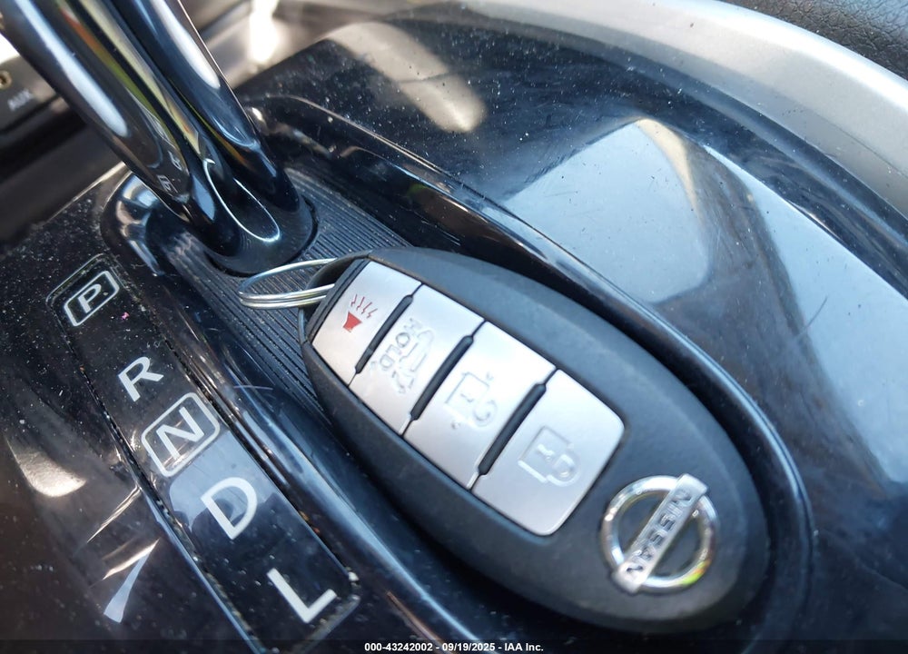 2015 NISSAN ROGUE SV VIN: 5N1AT2MV3FC752758
