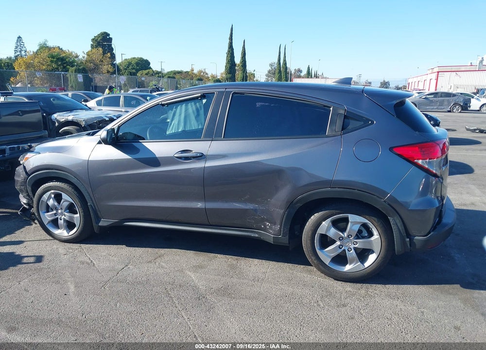 2022 HONDA HR-V 2WD LX VIN: 3CZRU5H3XNM745201