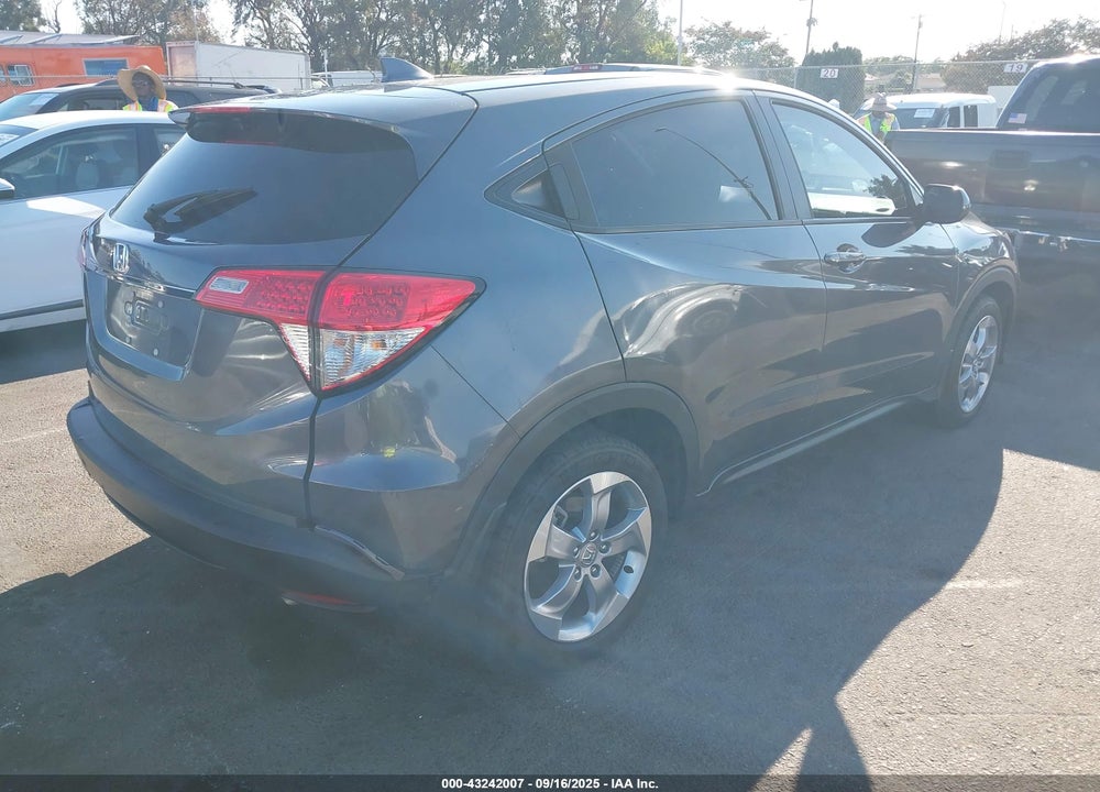 2022 HONDA HR-V 2WD LX VIN: 3CZRU5H3XNM745201