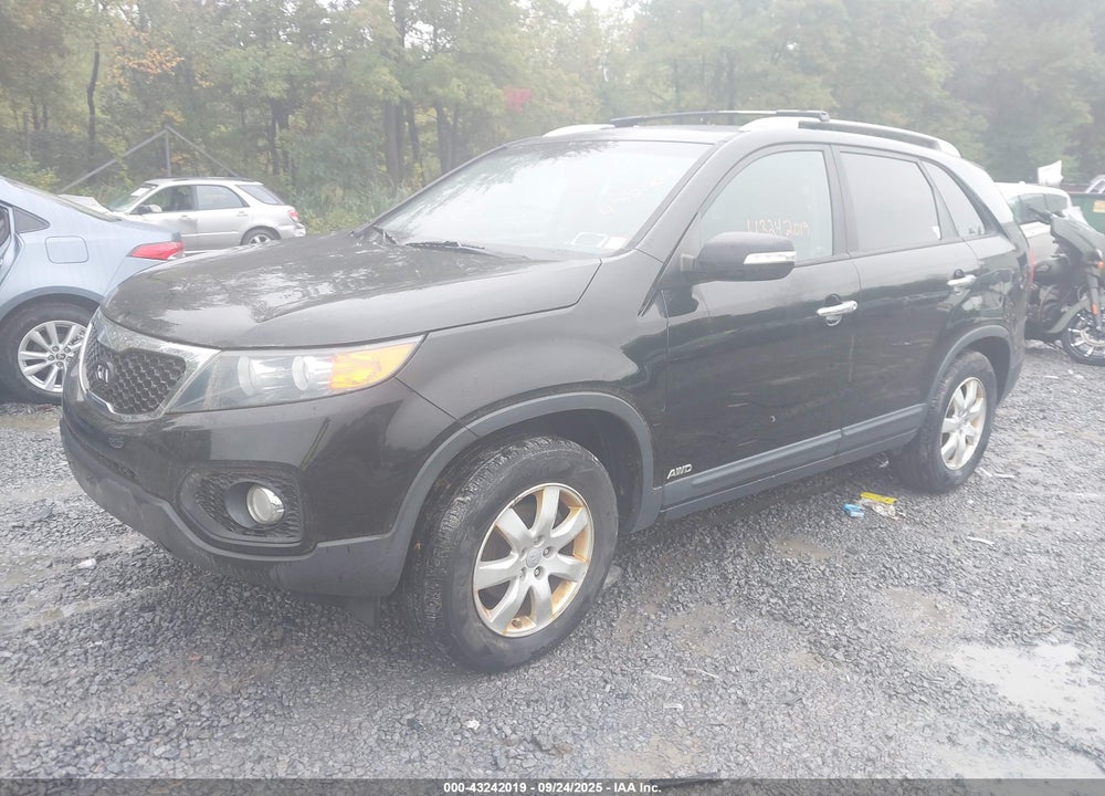 2012 KIA SORENTO LX V6 VIN: 5XYKTDA23CG283550