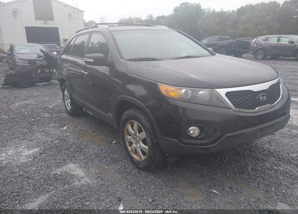 2012 KIA SORENTO LX V6 VIN: 5XYKTDA23CG283550