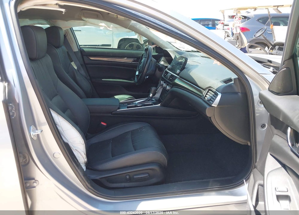 2022 HONDA ACCORD VIN: 1HGCV1F4XNA085690