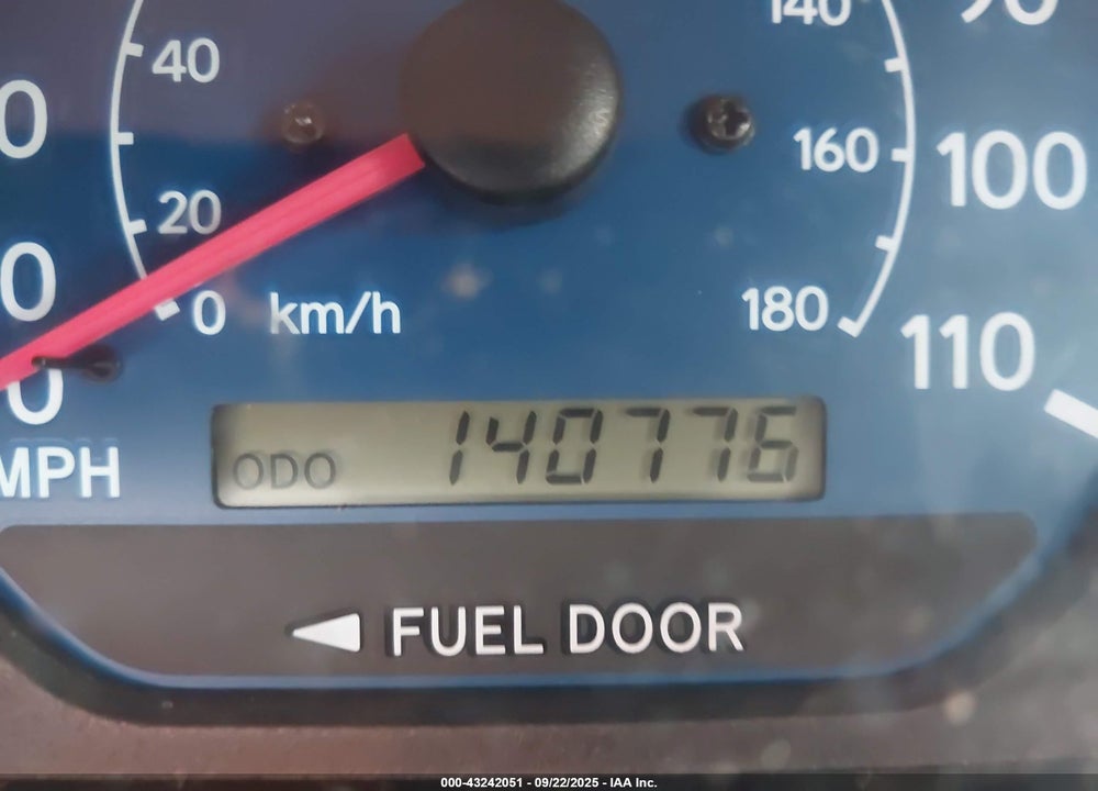 2001 TOYOTA SIENNA LE VIN: 4T3ZF13C61U398944