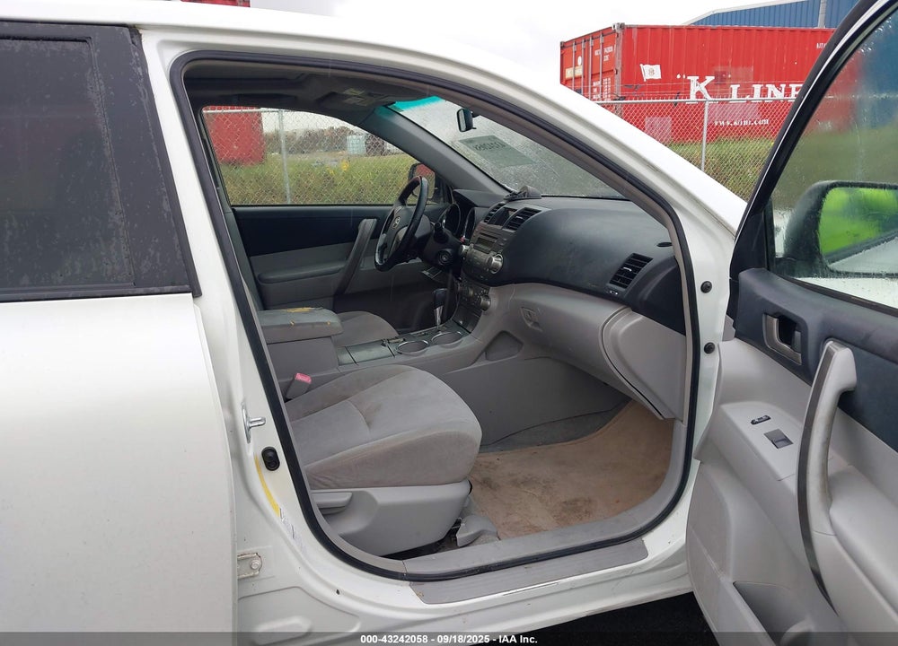2008 TOYOTA HIGHLANDER SPORT VIN: JTEES43A382075153
