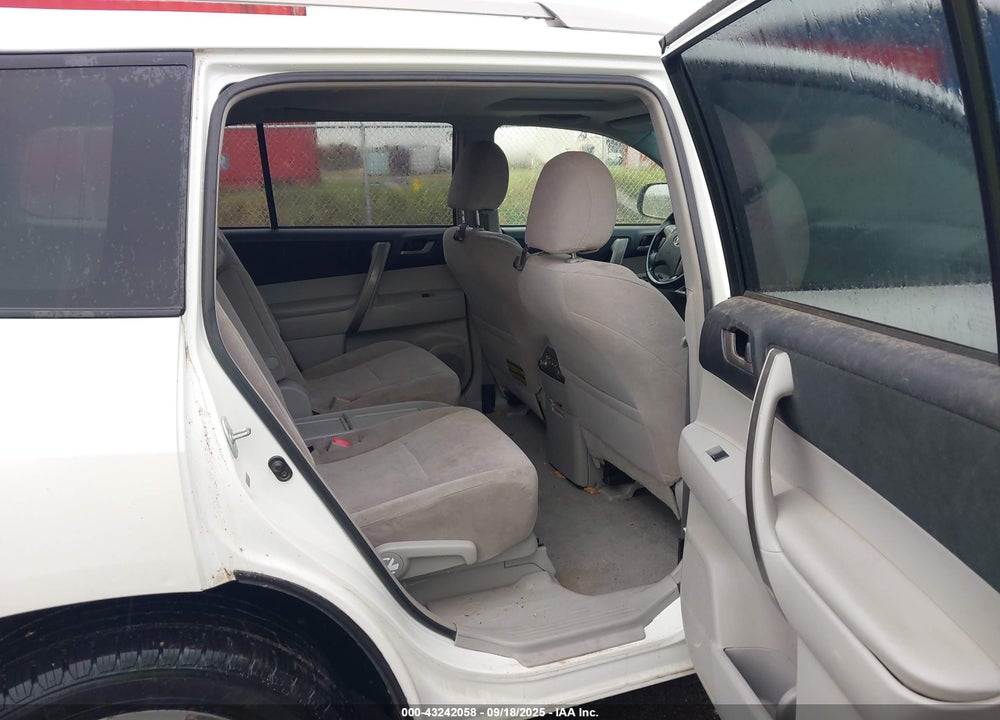 2008 TOYOTA HIGHLANDER SPORT VIN: JTEES43A382075153