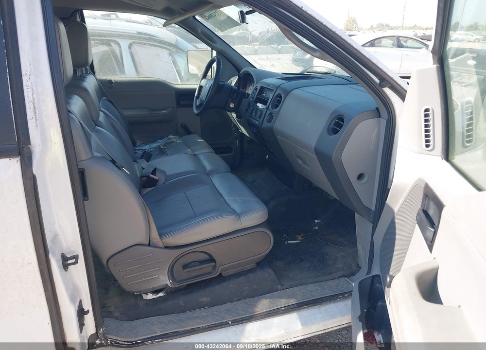 2005 FORD F-150 STX/XL/XLT VIN: 1FTRX12W75FB36043