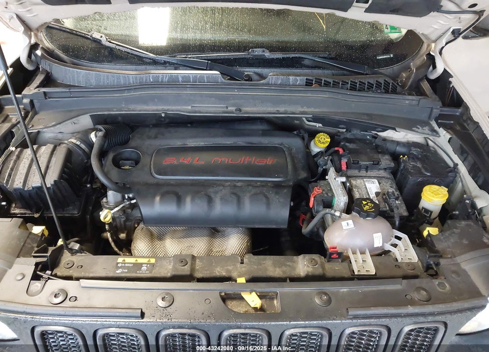 2017 JEEP RENEGADE VIN: ZACCJBCB7HPF61742
