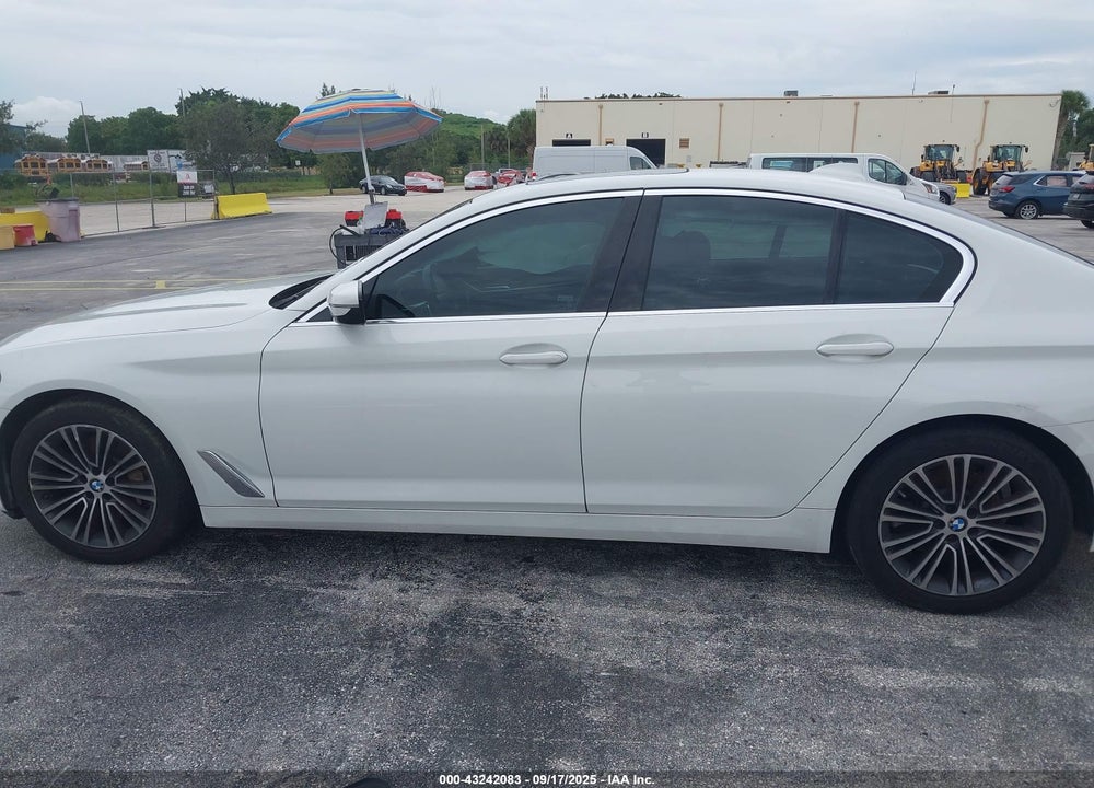 2019 BMW 5 SERIES VIN: WBAJA5C57KWW14580