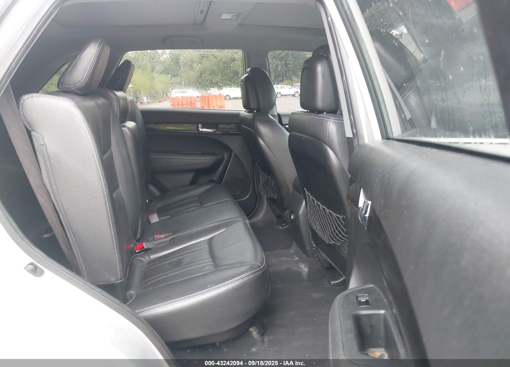 2012 KIA SORENTO VIN: 5XYKW4A29CG266372