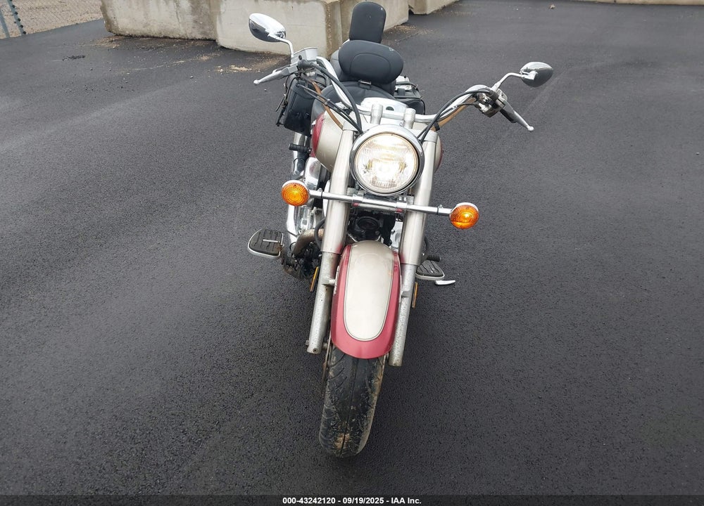 2004 YAMAHA XVS1100 A VIN: JYAVP11E14A057739