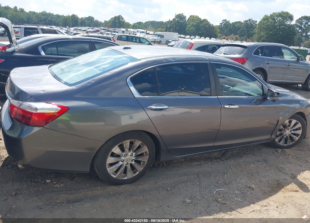2013 HONDA ACCORD VIN: 1HGCR2F80DA052578