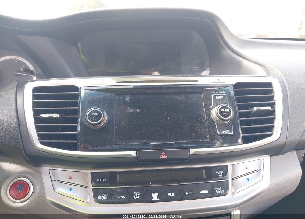 2013 HONDA ACCORD VIN: 1HGCR2F80DA052578