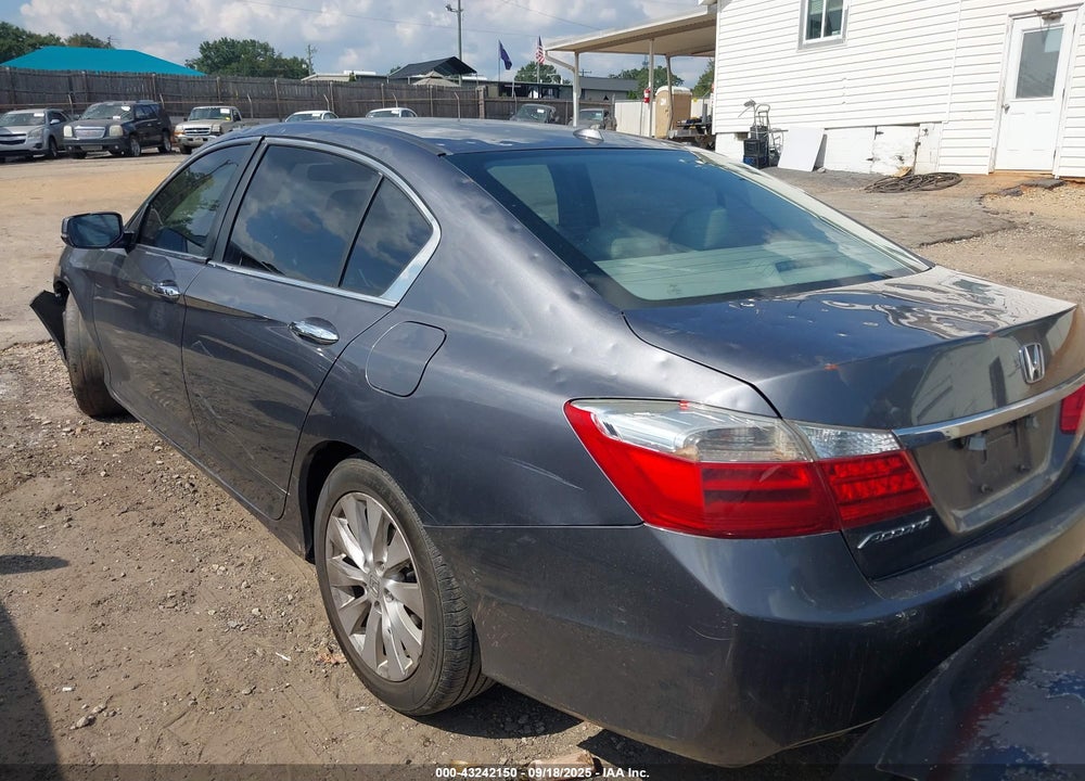 2013 HONDA ACCORD VIN: 1HGCR2F80DA052578