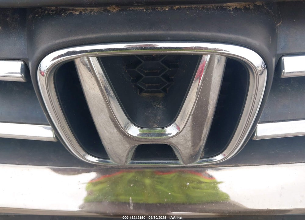 2013 HONDA ACCORD VIN: 1HGCR2F80DA052578