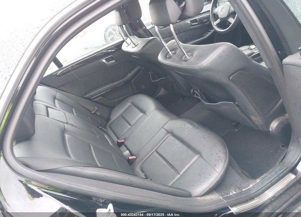 2010 MERCEDES-BENZ E-CLASS VIN: WDDHF8HB0AA196965