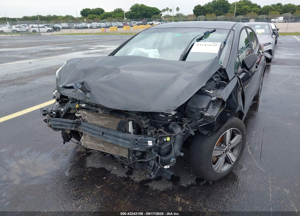 2018 KIA FORTE VIN: 3KPFL4A72JE166372