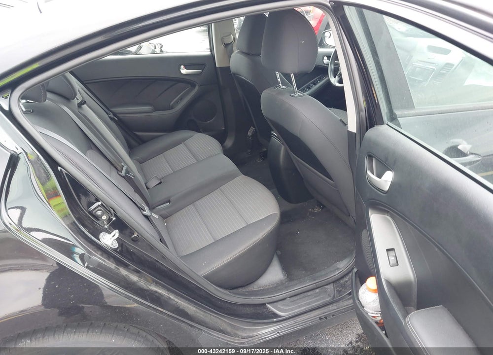 2018 KIA FORTE VIN: 3KPFL4A72JE166372