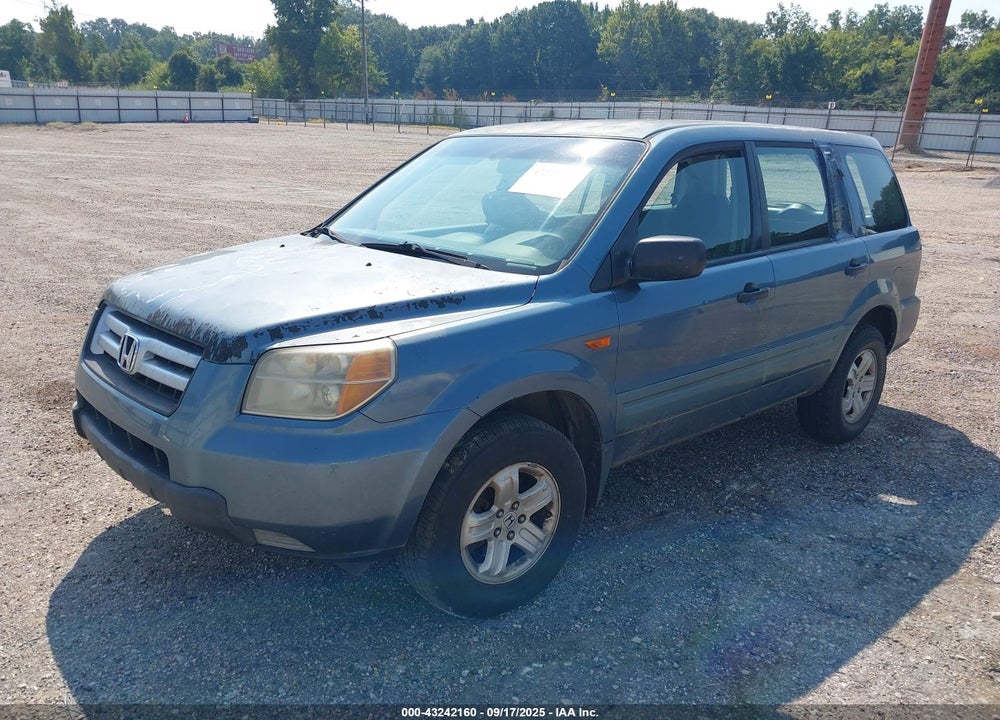 2006 HONDA PILOT LX VIN: 5FNYF18176B002780
