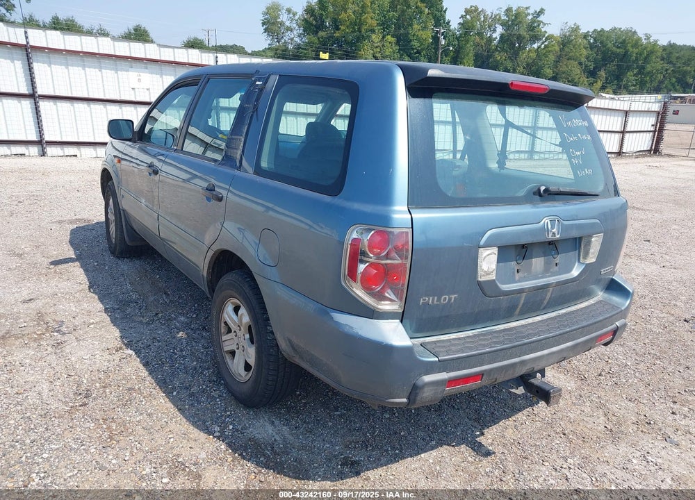 2006 HONDA PILOT LX VIN: 5FNYF18176B002780