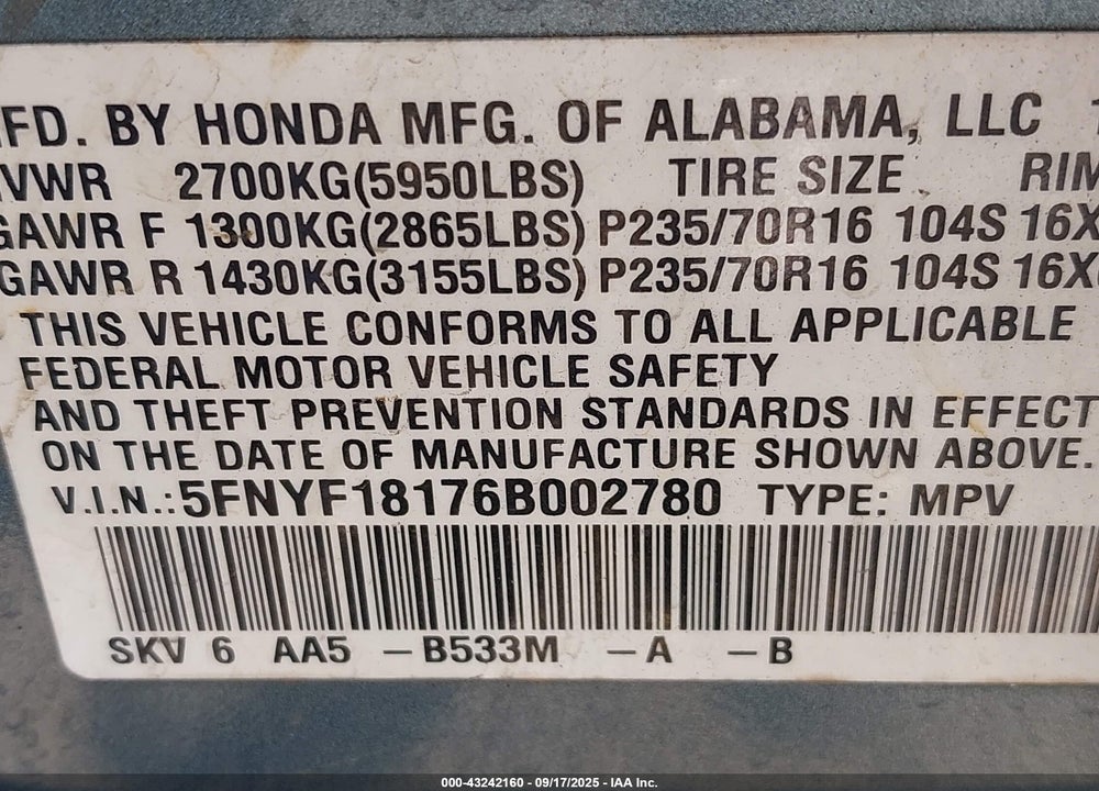 2006 HONDA PILOT LX VIN: 5FNYF18176B002780
